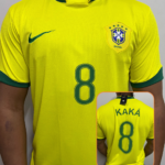 Camiseta Retrô Brasil Kaká 2005/06