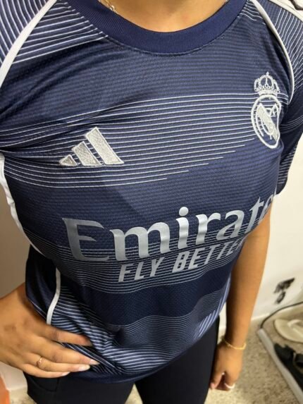 Camisa Real Madrid II Cinza 2025/26 Feminina