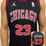 Camiseta Chicago Bulls Preta Jordan 23 ( Sem Búfalo)